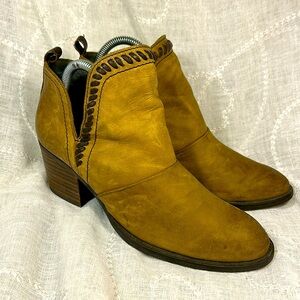OTBT leather ankle boots